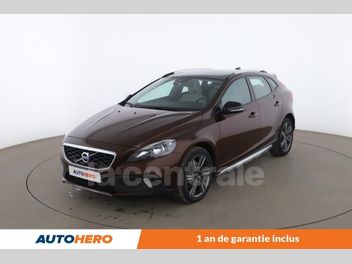 VOLVO V40 (2E GENERATION) CROSS COUNTRY II CROSS COUNTRY T3 152 MOMENTUM GEARTRONIC