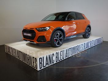 AUDI 