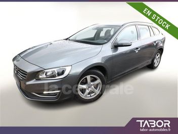 VOLVO V60 (2) T3 152 MOMENTUM GEARTRONIC 6