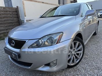 LEXUS IS 2 II 220 D PACK LUXE