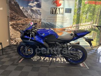 YAMAHA YZF R7 700