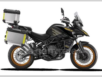QJ MOTOR SRT 900 SX