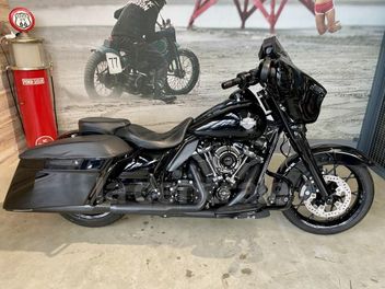 HARLEY DAVIDSON TOURING STREET GLIDE SPECIAL 1868