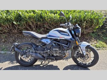 MOTO MORINI SEIEMMEZZO 650 STR