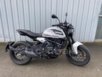 MOTO MORINI SEIEMMEZZO 650 STR