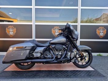 HARLEY DAVIDSON TOURING STREET GLIDE SPECIAL 1868
