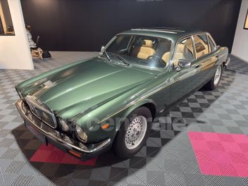 JAGUAR DAIMLER 5.3 DOUBLE SIX BVA