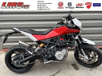 HUSQVARNA NUDA 900 R