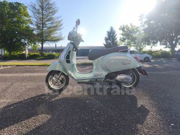 PIAGGIO GTS IE 300