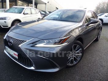 LEXUS ES 300H LUXE