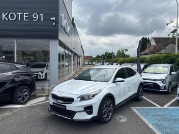 KIA XCEED (2) 1.6 GDI HYBRIDE RECHARGEABLE 141 BLACK & WHITE EDITION DCT6