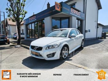 VOLVO C30 (2) D2 115 R-DESIGN