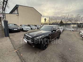 INFINITI 