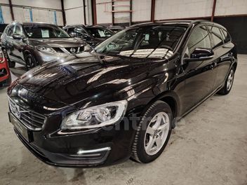 VOLVO V60 (2) D2 120 KINETIC BUSINESS GEARTRONIC