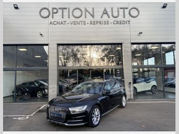 AUDI 