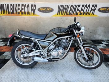 YAMAHA SRX 600