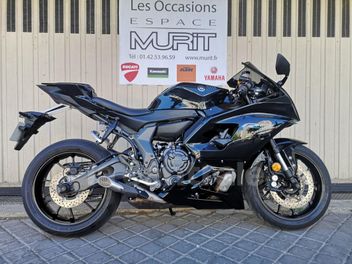 YAMAHA YZF R7 700