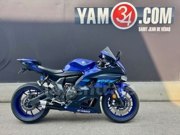 YAMAHA YZF R7 700