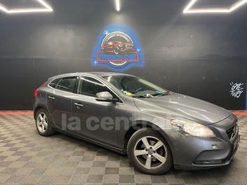 VOLVO V40 (2E GENERATION) II D2 115 MOMENTUM