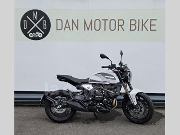 MOTO MORINI SEIEMMEZZO 650