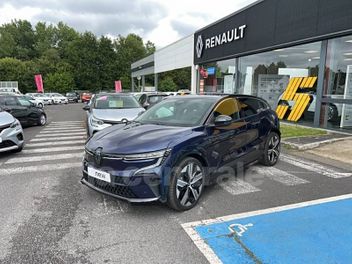 RENAULT MEGANE 5 V E-TECH EV60 220 SUPER CHARGE ICONIC 60 KWH