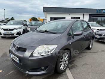 TOYOTA AURIS 126 D-4D LINEA TERRA 5P