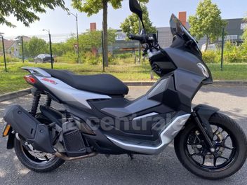 APRILIA SR GT 125