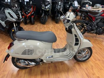 VESPA GTS 300