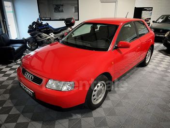 AUDI A3 1.6L (8L) PREMIERE SUIVI DEUX CLES MAGNIFIQUE