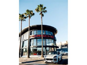 PORSCHE 