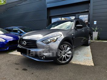INFINITI 