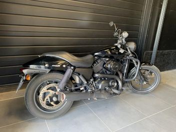 HARLEY DAVIDSON STREET 750
