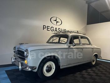 PEUGEOT 
