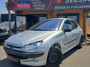 PEUGEOT 