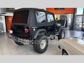 JEEP WRANGLER 4.2L 6 CYLINDRES NOIRE 1990