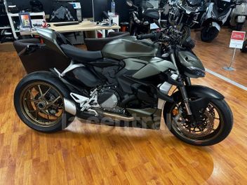 DUCATI STREETFIGHTER V2 955