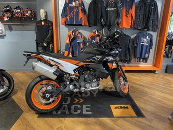 KTM SMT 890