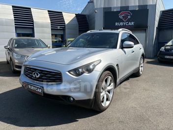 INFINITI 