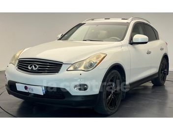 INFINITI 
