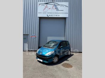 PEUGEOT 