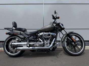 HARLEY DAVIDSON SOFTAIL BREAKOUT 1868