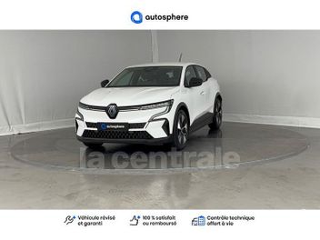 RENAULT MEGANE 5 V E-TECH EV40 130 STANDARD CHARGE EQUILIBRE 40 KWH