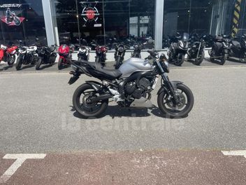 YAMAHA XJ6 600