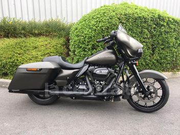 HARLEY DAVIDSON TOURING STREET GLIDE SPECIAL 1868