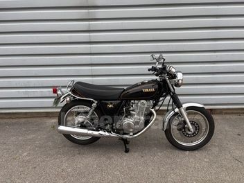 YAMAHA SR 400