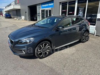 VOLVO V40 (2E GENERATION) CROSS COUNTRY II (2) CROSS COUNTRY D3 150 7CV MOMENTUM