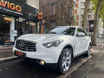 INFINITI 