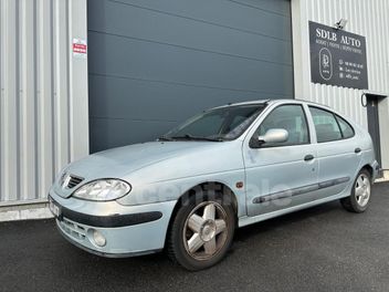 RENAULT 