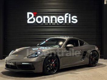 PORSCHE 