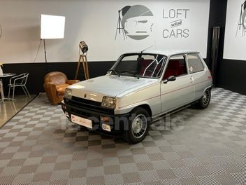 RENAULT 